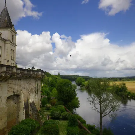 Studio Bourbon Apartment