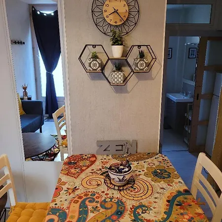 Studio Bourbon Apartment